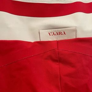 VAARA Leggings - perfect for Valentines Day!